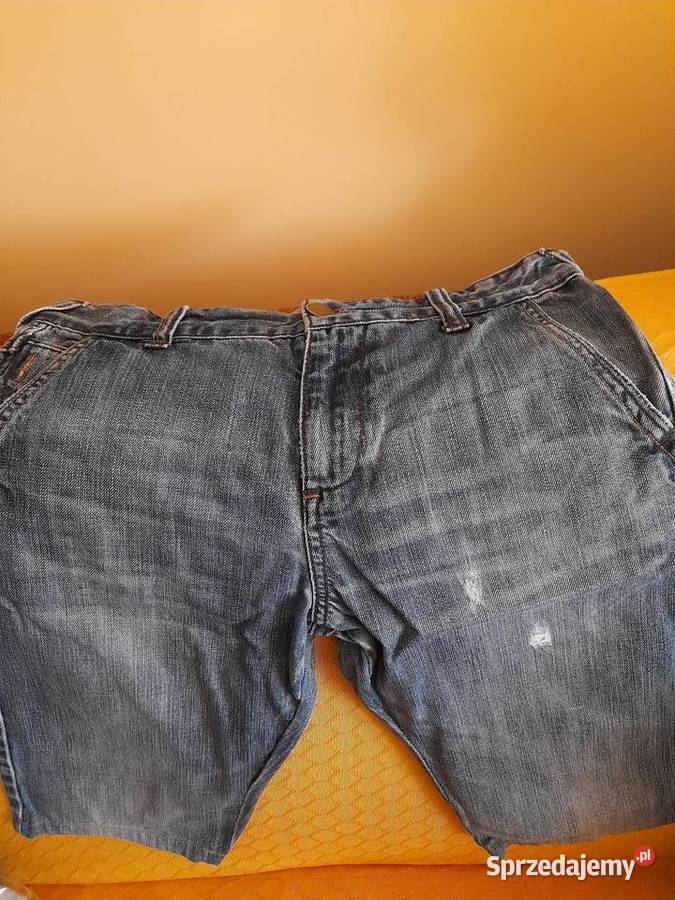 Spodenki dżinsowe 152