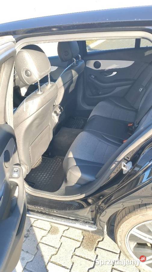 MercedesBenz C 300e hybryda plugin poduszka powietrzna
