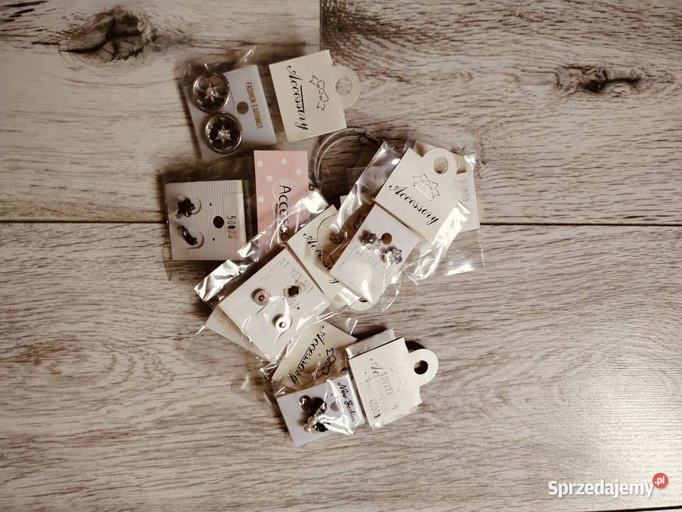 Kolczyki nowe 8 par Kolczyki Zabrze