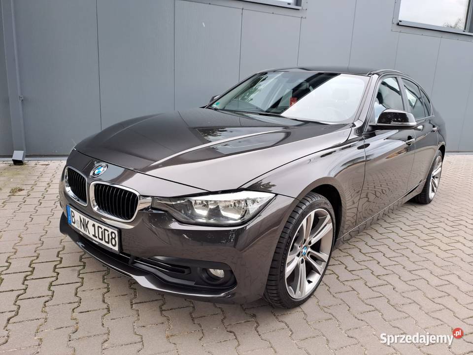 Bmw 3 318i Liftowe 16r mały przebieg 112 manualna Pleszówka