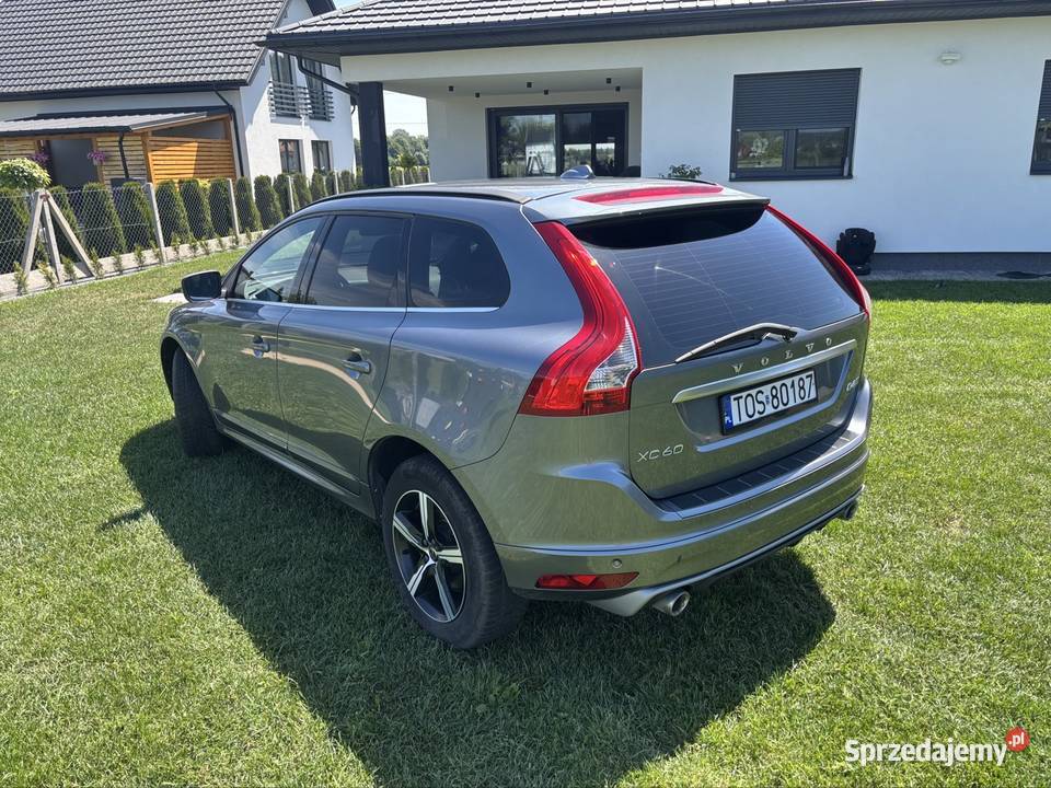 VOLVO XC60 24 D4 AWD R design SUV