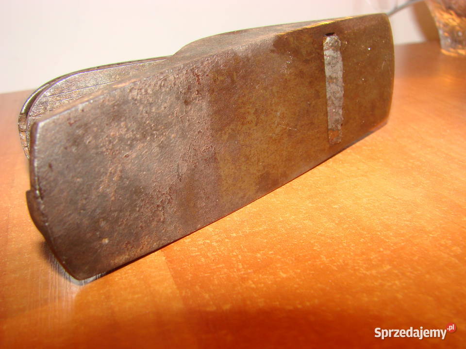 mały metalowy strug