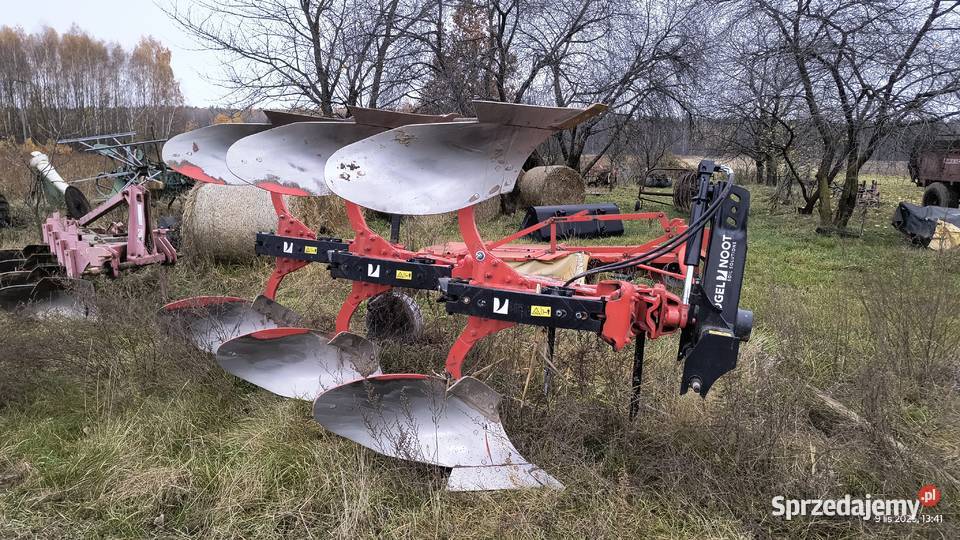 Sprzedam pług 3 skibowy obrotowy Sawin sprzedam