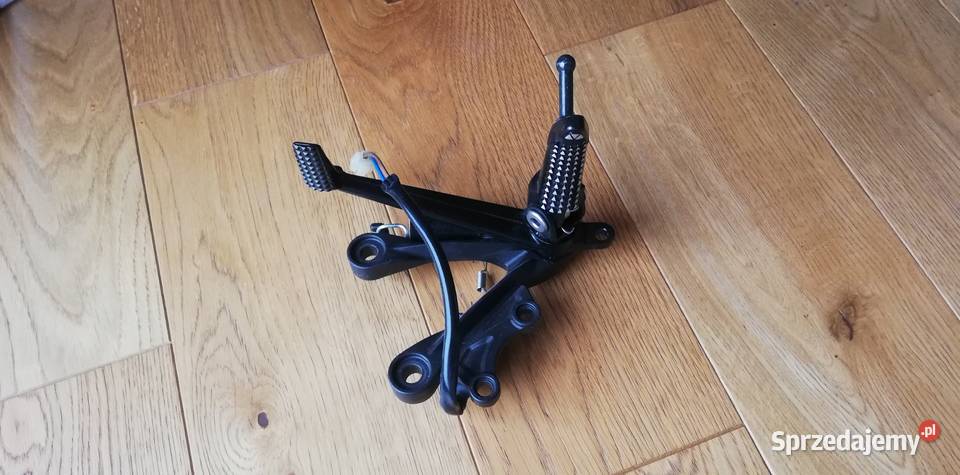 Kawasaki ZX6R 1316 set kompletny prawy podnóżek