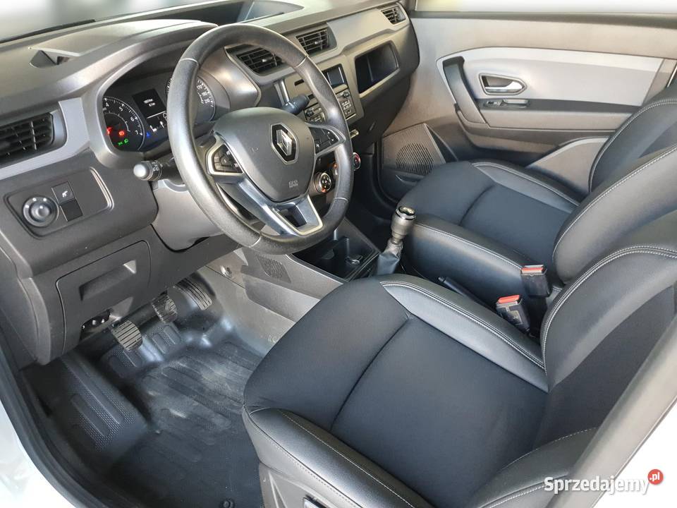 Express Van 13 TCe kupiony w polskim salonie