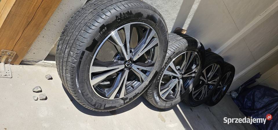 Koła Nissan Qashqai z oponami 215 55 18 lato Bogoria sprzedam