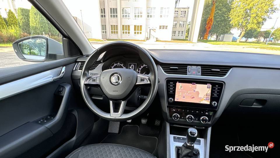 SkodaOctaviaLIFTBixenonLedNaviTempomatPodgrzszyba Samochody osobowe