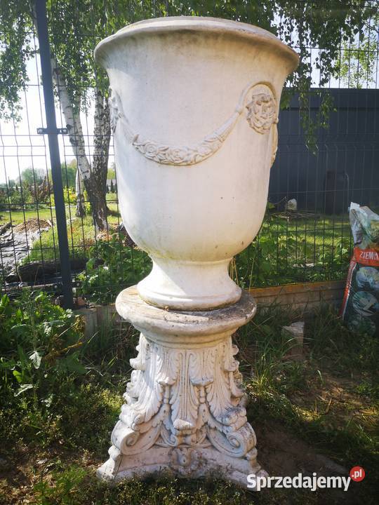 Duża donica betonowa plus postument łódzkie Aleksandrów Łódzki
