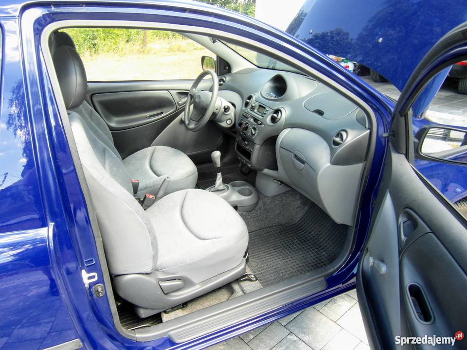 Toyota Yaris 10 wersja 3drzwiowa 95000km Brzoskwinia