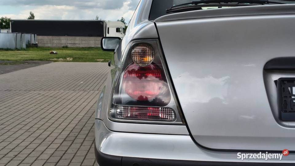 BMW 316ti Compact E46 2001 r 176 858 1 Zgierz
