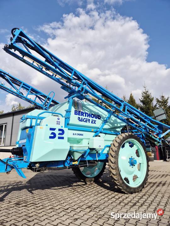 Opryskiwacz Berthoud racer 21m własna hydraulika Maków sprzedam