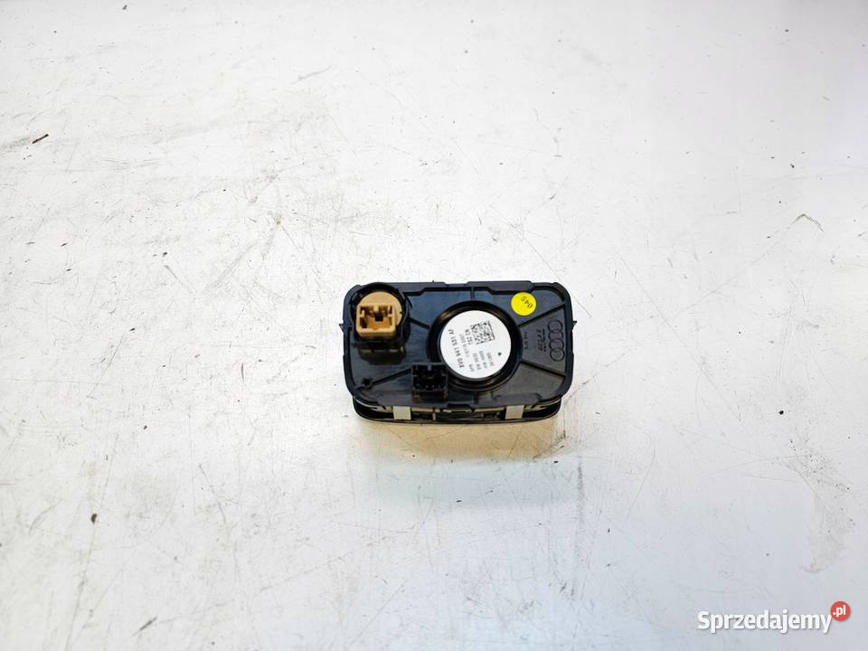 PRZEŁĄCZNIK ŚWIATEŁ AUDI A3 8V 8V0941531AF śląskie Przystajń