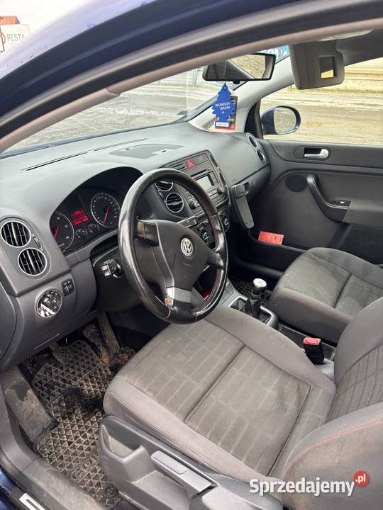 GOLF PLUS 19 TDI odpala ale coś mu dolega uszkodzony Stargard sprzedam