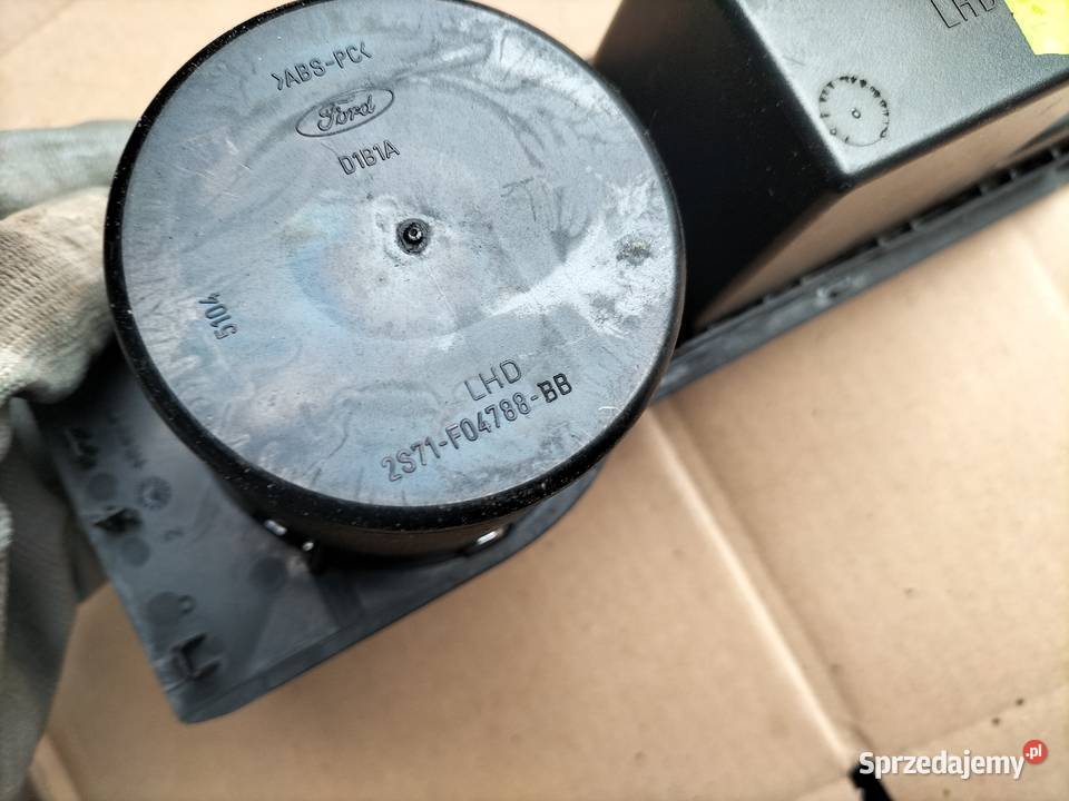FORD MONDEO MK3 POPIELNICZKA ZAPALNICZKA GNIAZDO Kamień-Kolonia sprzedam
