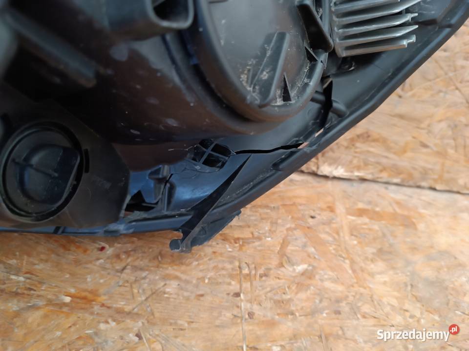 LAMPA REFLEKTOR PRAWY PRZÓD EU JK2113W029DH FORD osobowe Nowy Tomyśl