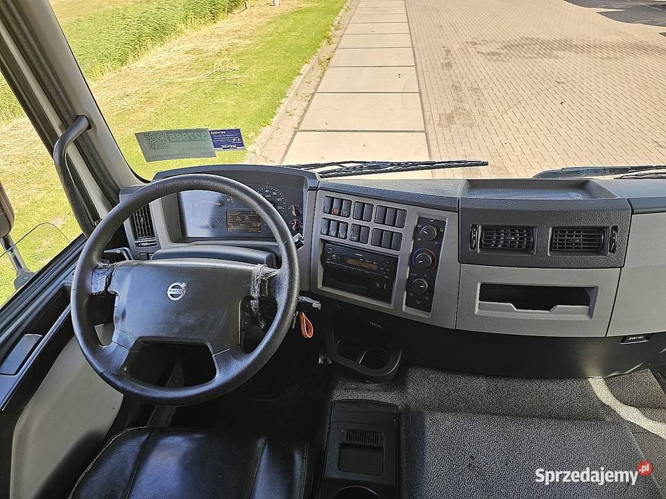 Volvo FE 28018 2T LIFT BOX 552 M kontener 4x2 pomorskie