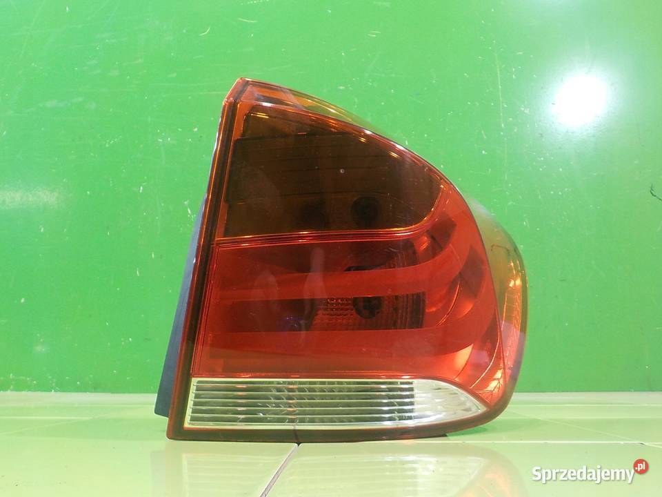 BMW X1 E84 20D 10r 5D lampa prawa tyl 03424600