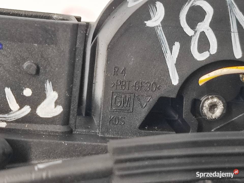 MOKKA 16 18r zamek drzwi prawy tył 13579548 Kielce