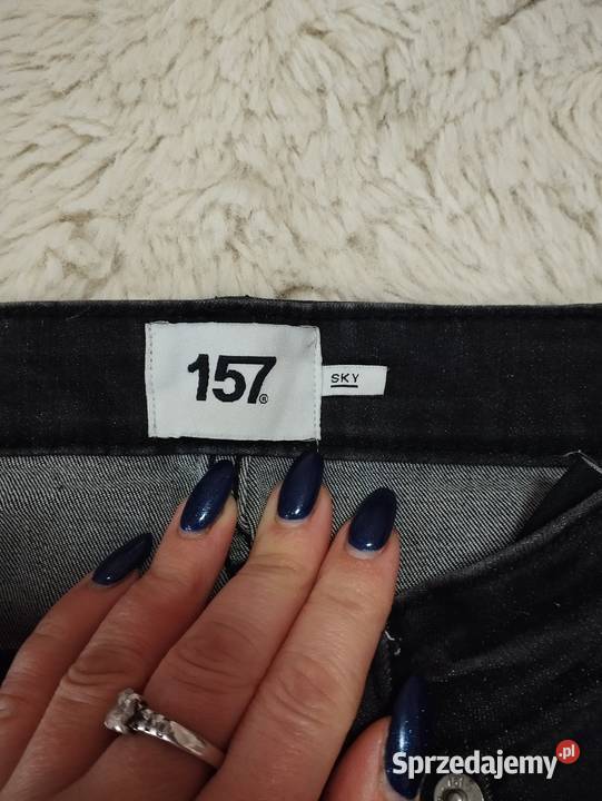 Czarne jeansy rurki z dziurami LAGER 157 model Długie Ostrołęka