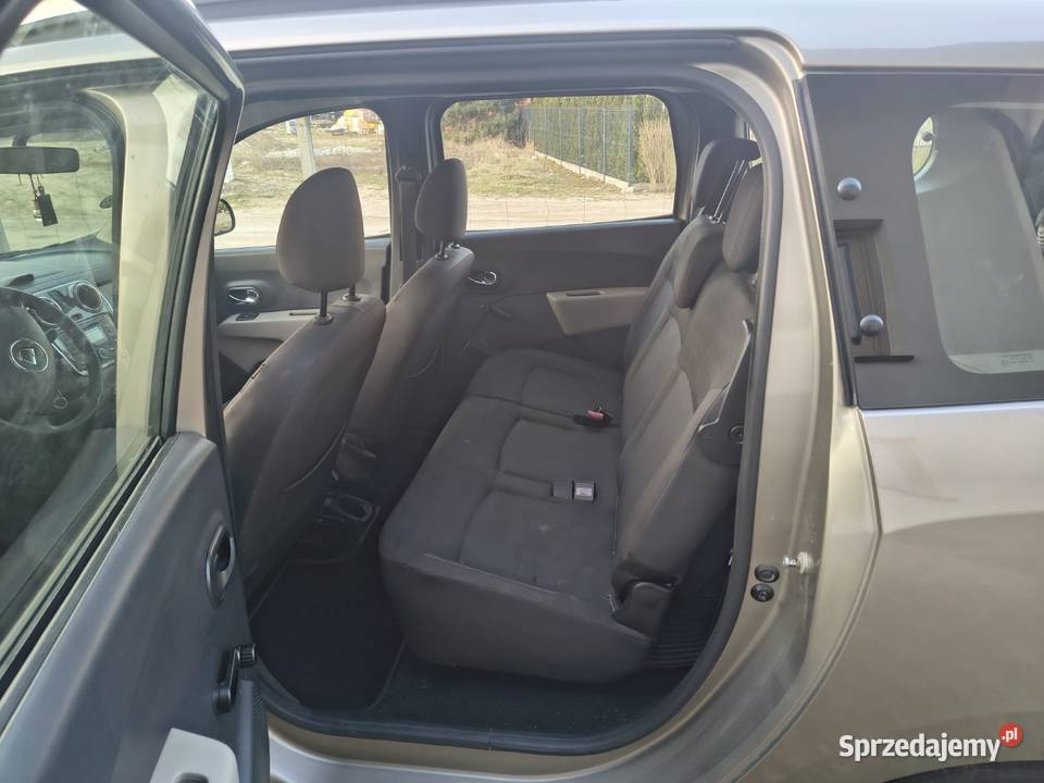 7osobowy niski przebieg beżowy Śrem sprzedam