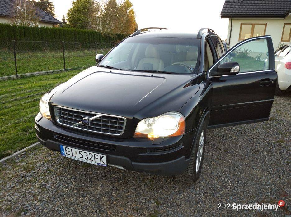 Volvo XC90 2.4D D5 4x4 7os. LIFT Xenon skóry