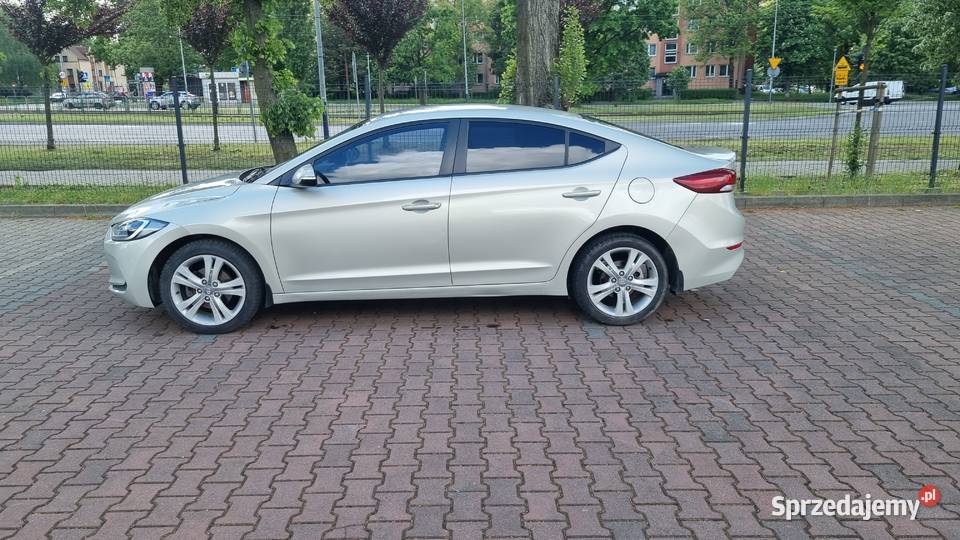 Hyundai Elantra 16 2017 salon Polska komputer pokładowy Kraków