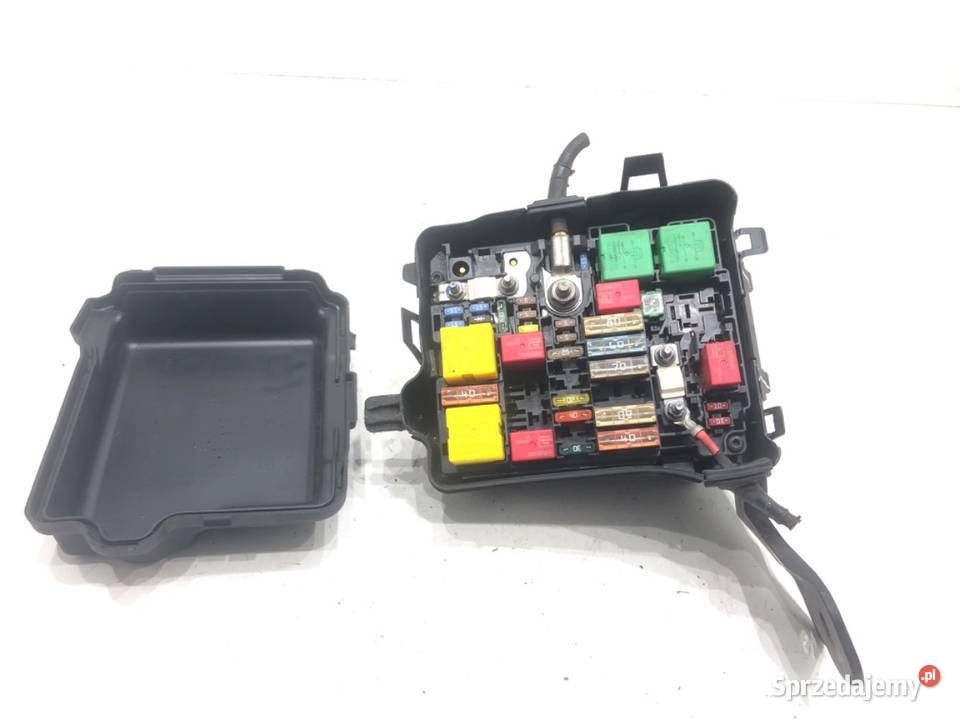 SKRZYNKA BEZPIECZNIKÓW PEUGEOT 2008 I Crossover Skrzynki bezpieczników