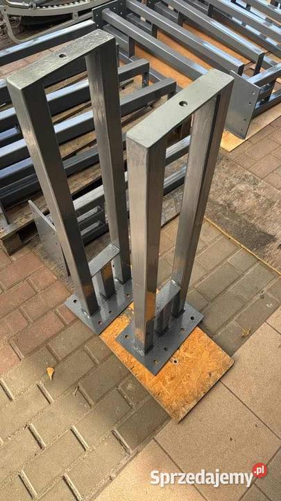 Schody półkowe wspornikowe wiszące konstrukcja wielkopolskie Poznań