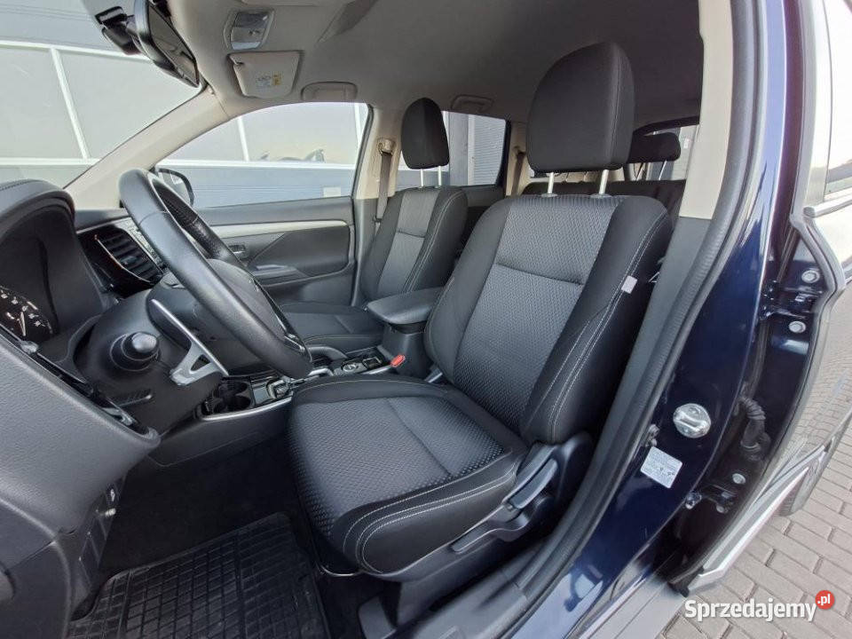 MITSUBISHI Outlander 2017r FV23 Salon ASO 7 benzyna Kraków