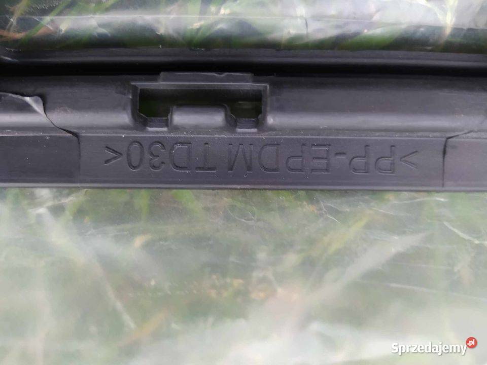 KRATKA ZDERZAKA PRZÓD VW GOLF 13 5G0853677F Góra