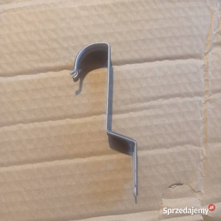 Klamra uchwyt gąsiora do dachówki Kamień Pomorski