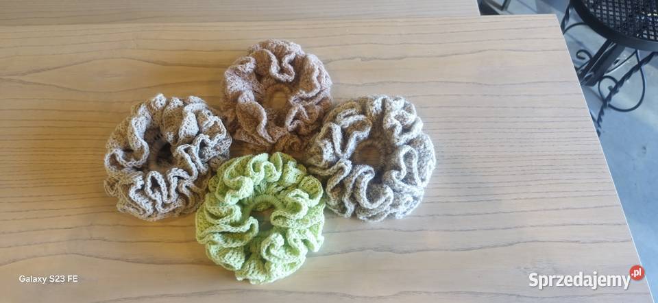 Gumki do włosów scrunchie Gumki