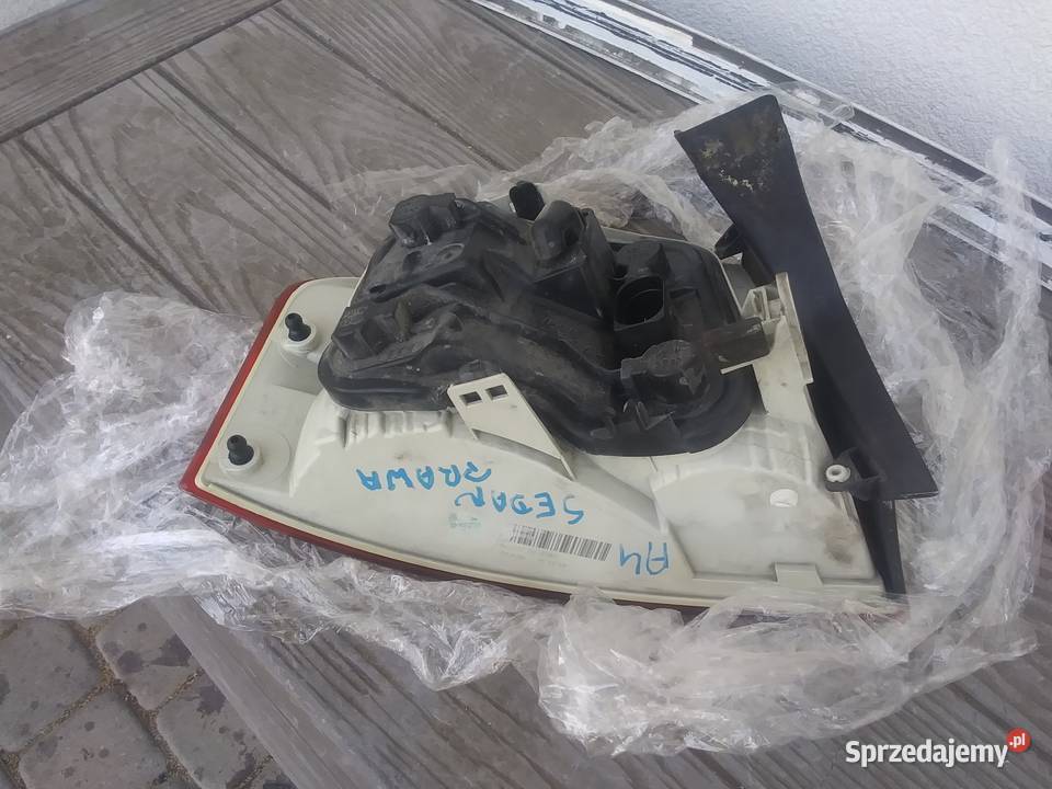 Lampa tył prawa A4 b7 sedan osobowe Lubin
