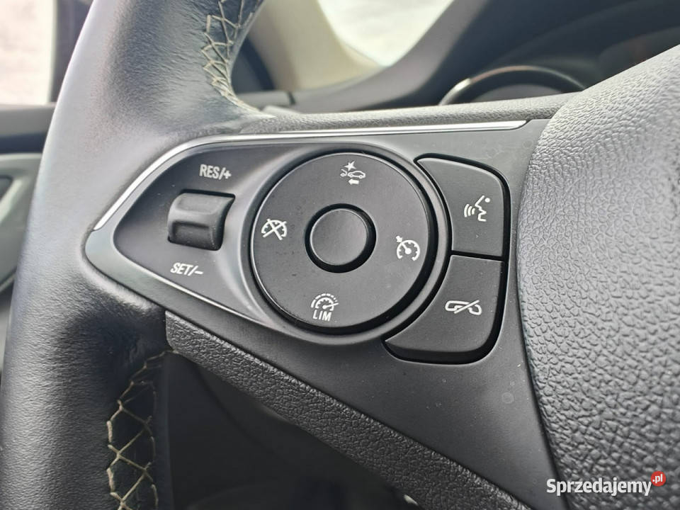 Opel Insignia Grand Sport B 2017 benzyna