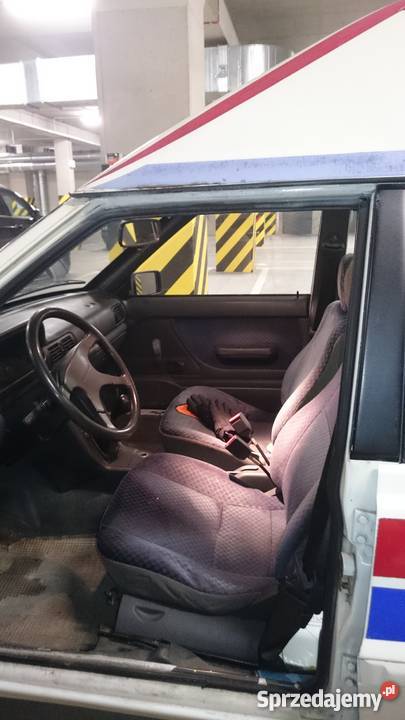 POLONEZ AMBULANS KARETKA FSO SANITARKA CARO PLUS Zarejestrowany w Polsce Łódź