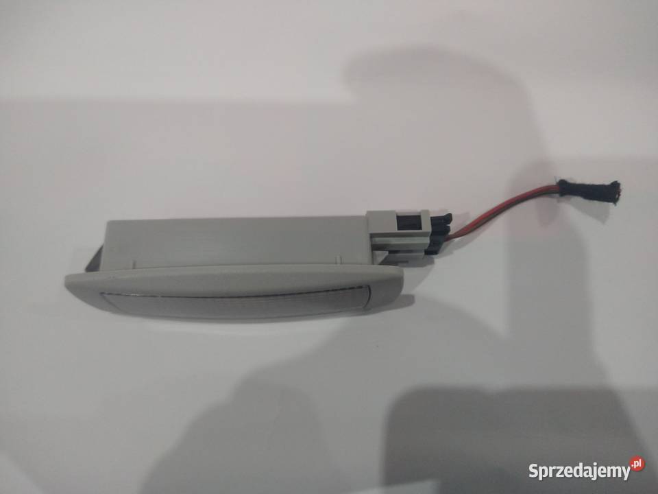 Lampka Oświetlenie Wnętrza Podsufitki 3B9 947 Skawina