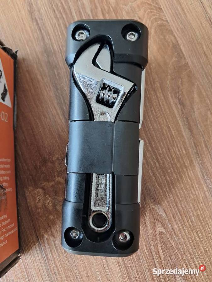nowy multitool KT02 uszkodzone pudełko Pozostałe Sandomierz