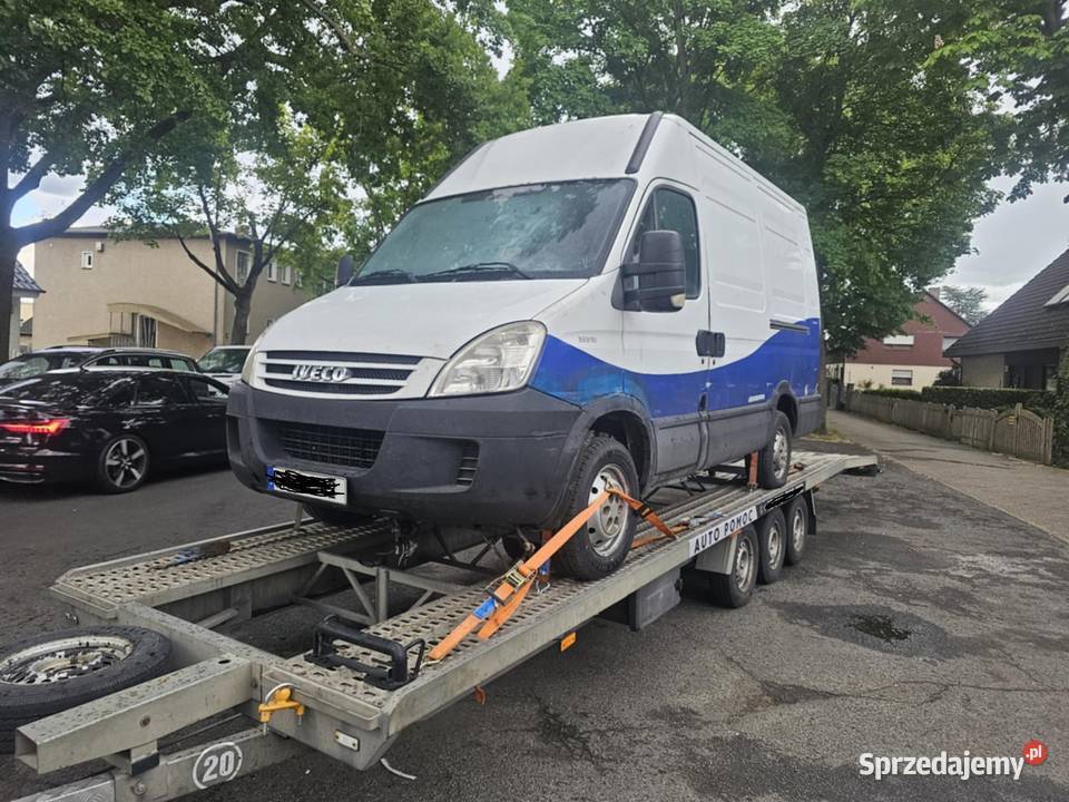 błotnik przedni lewy iveco 35s18 2007r dostawcze Kotomierz