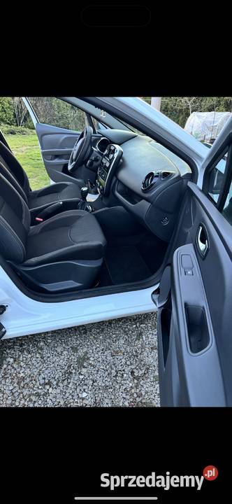Renault ClioIV z 2018 roku z silnikiem 09 automatyczna Zamieście