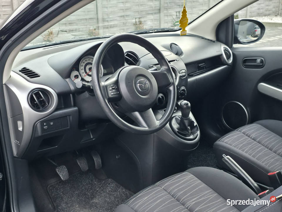 Mazda 2 13 Benzyna Serwisowany Gwarancja Bogate manualna Piekoszów