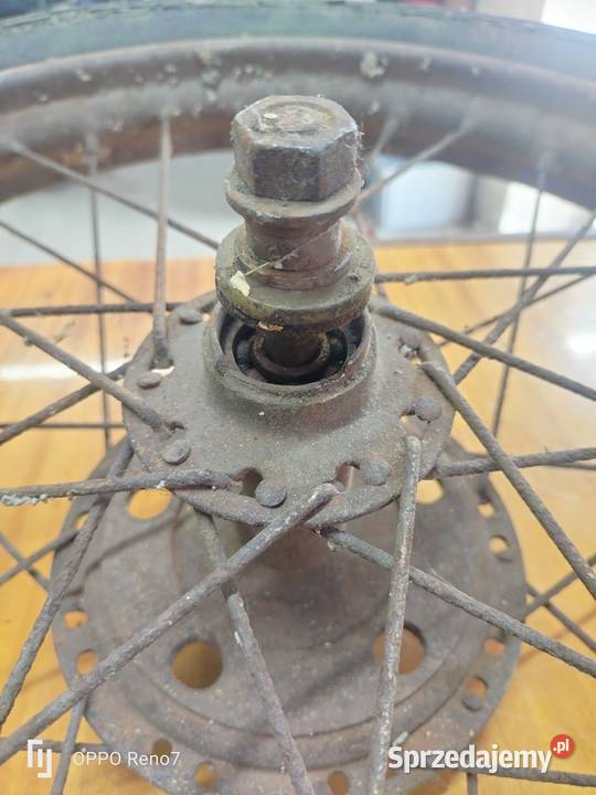 Tylne koło WFM 19 Łubno