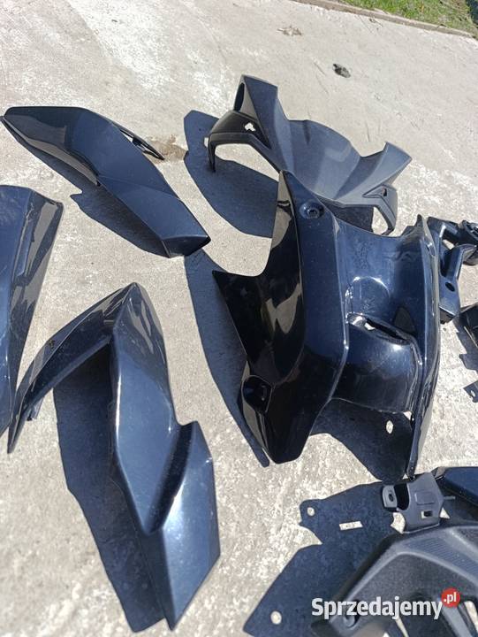 Plastiki osłony owiewki boczki Kawasaki z650 Motoryzacja Zamość