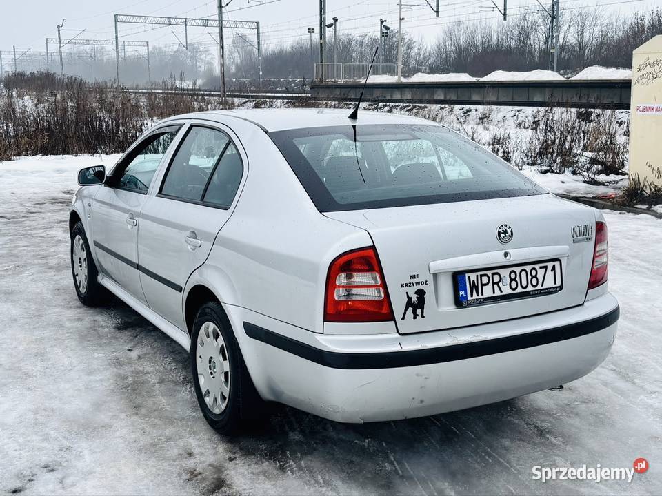 Skoda Octavia 16 benzyna w stanie 1600cm3 Pruszków sprzedam