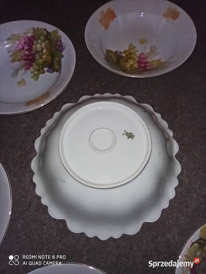 Porcelanowa misa z winogromi
Z 6 miseczkami