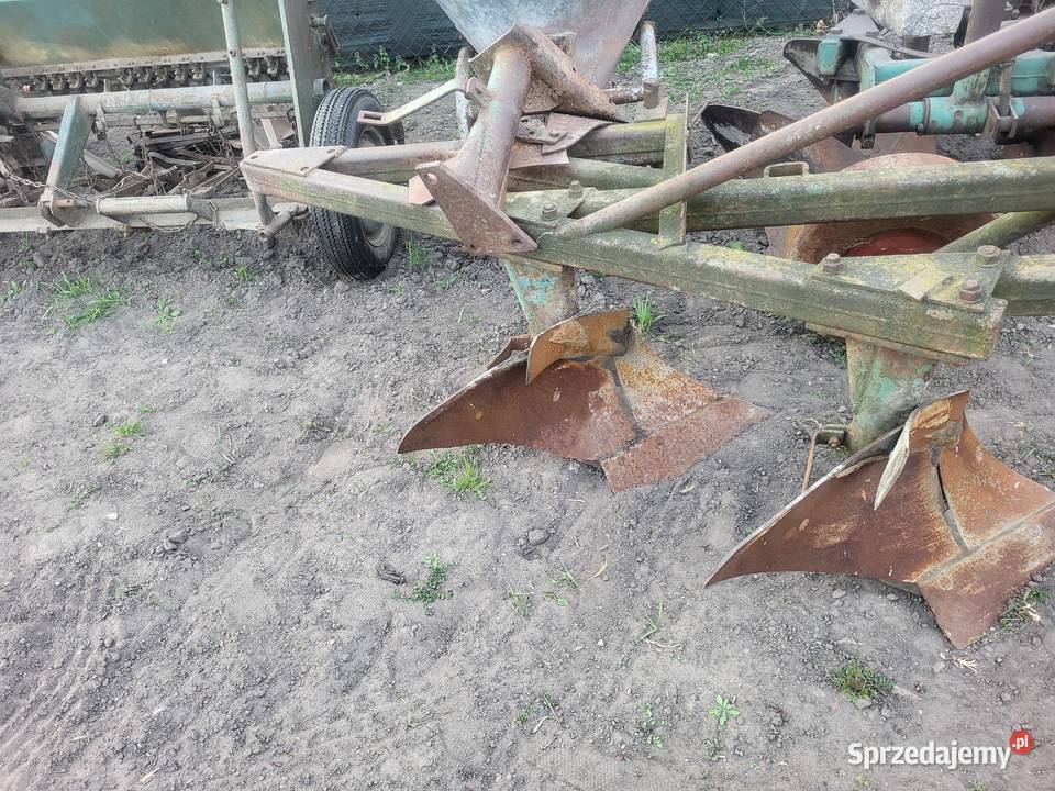 Pług 3 skibowy Pługi Miedniewice