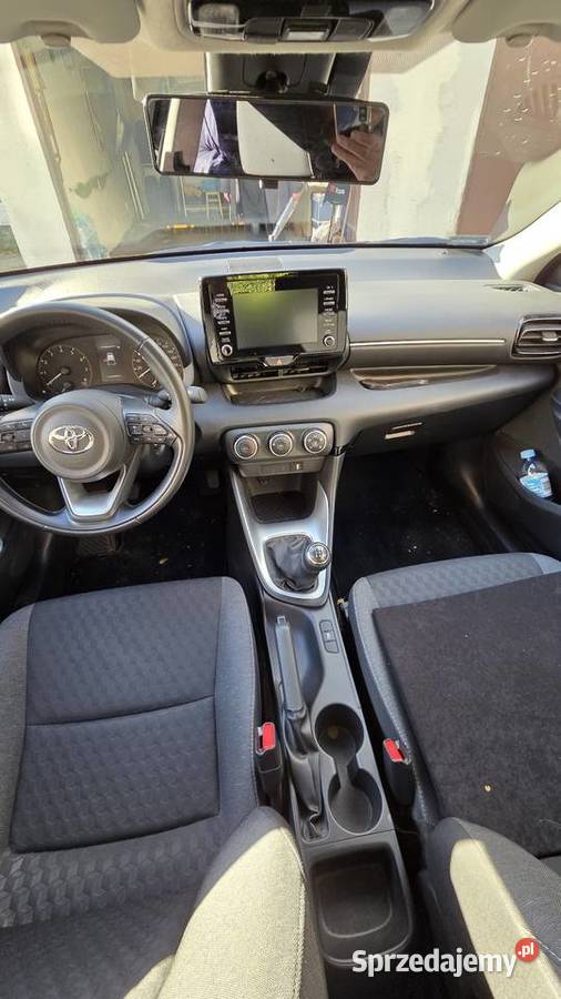 Toyota Yaris IV 10 Comfort mały przebieg 4 poduszka powietrzna Sopot