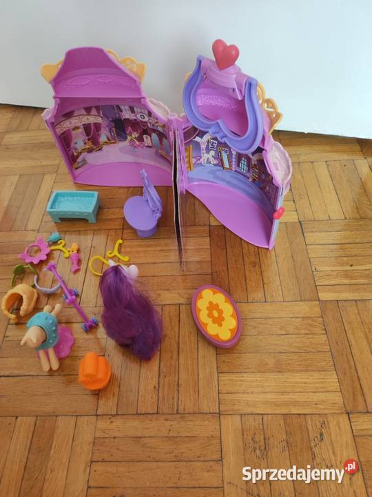 Zamykany domek My Little Pony Plastik  sprzedam