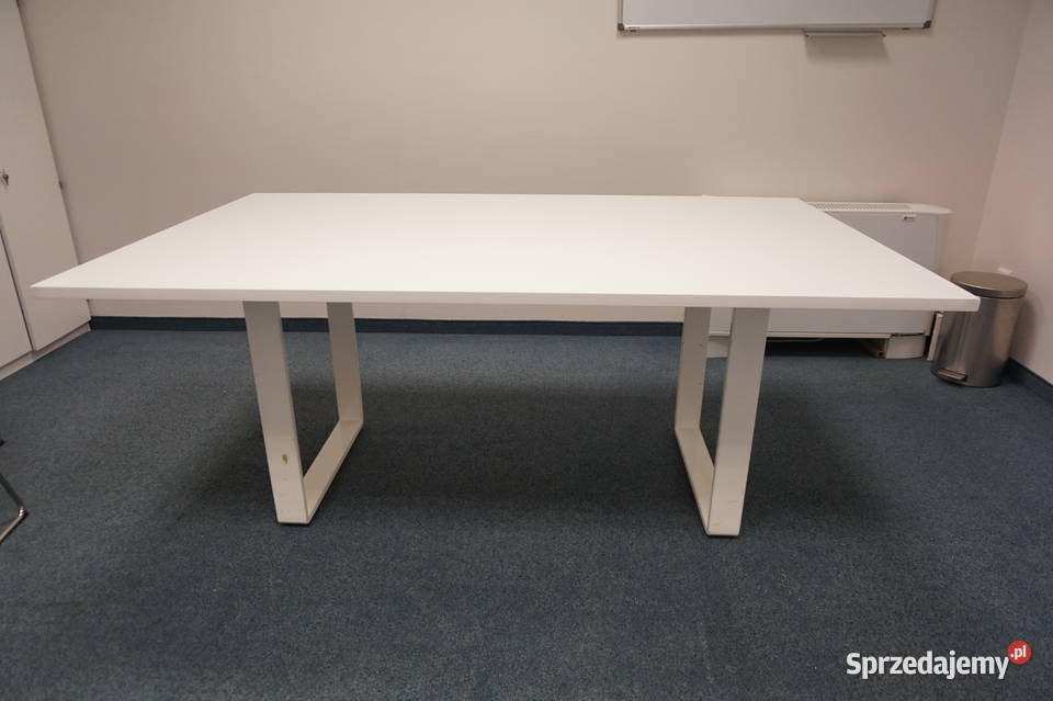 Duży stół konferencyjny w kolorze białym Wrocław