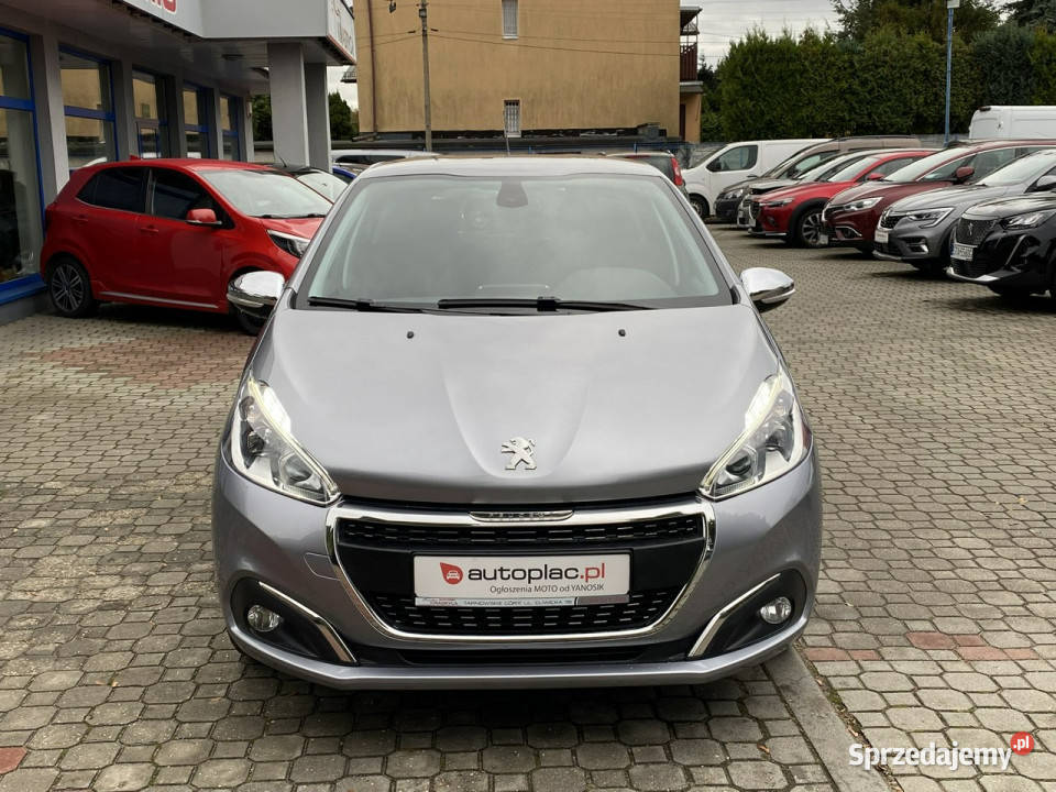 Peugeot 208 12 82 Niski przebiegNaviTempomat I Tarnowskie Góry sprzedam
