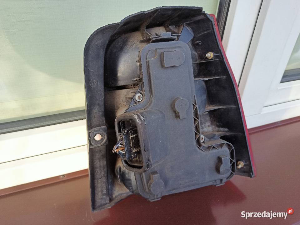 VW Lupo Seat Arosa lampa tył tylna lewa wkład łódzkie Sieradz